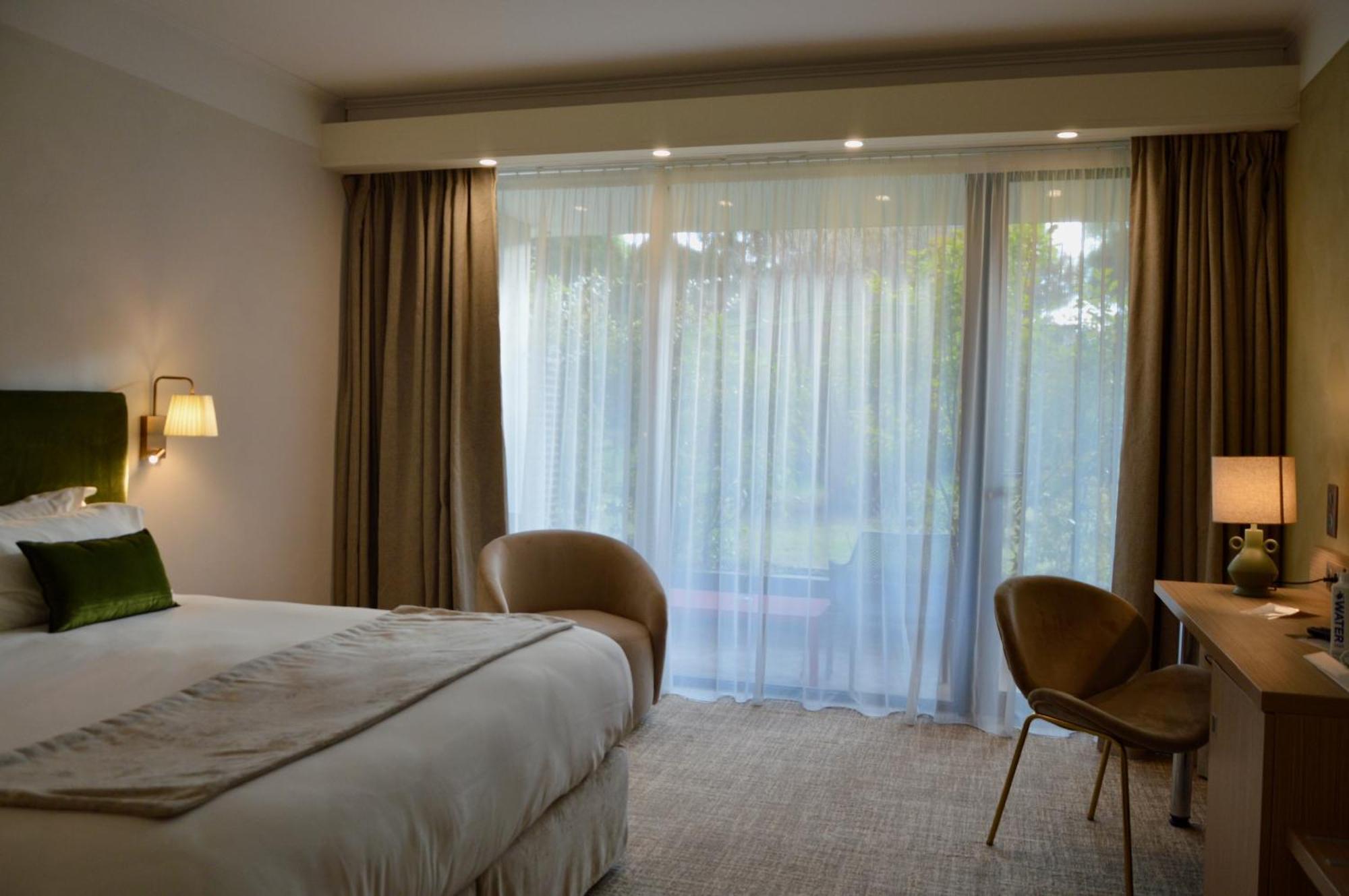 Best Western Sevan Parc Hotel Pertuis Ngoại thất bức ảnh