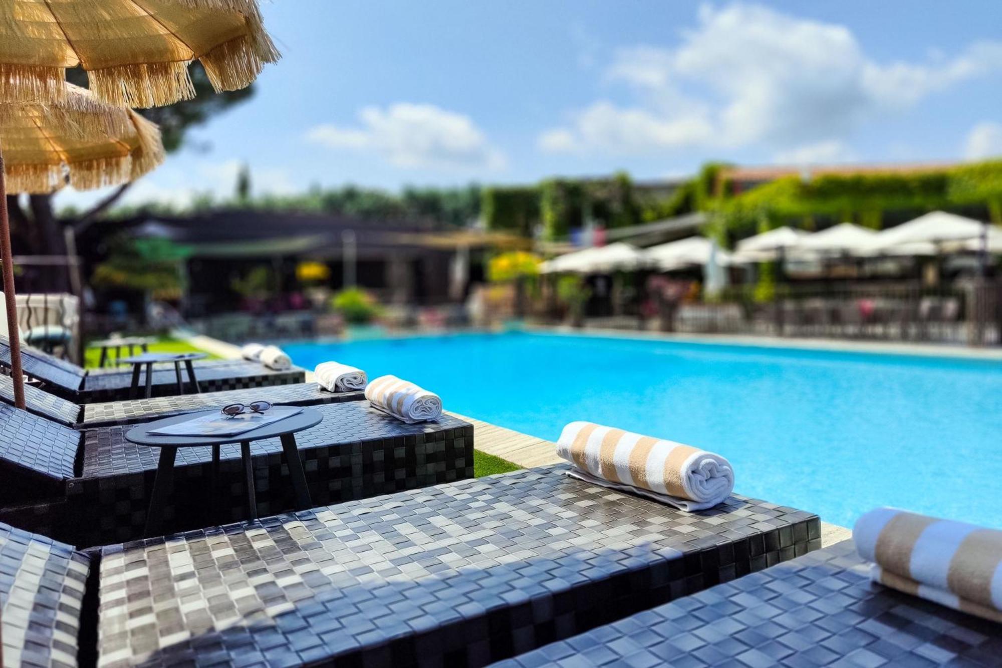 Best Western Sevan Parc Hotel Pertuis Ngoại thất bức ảnh