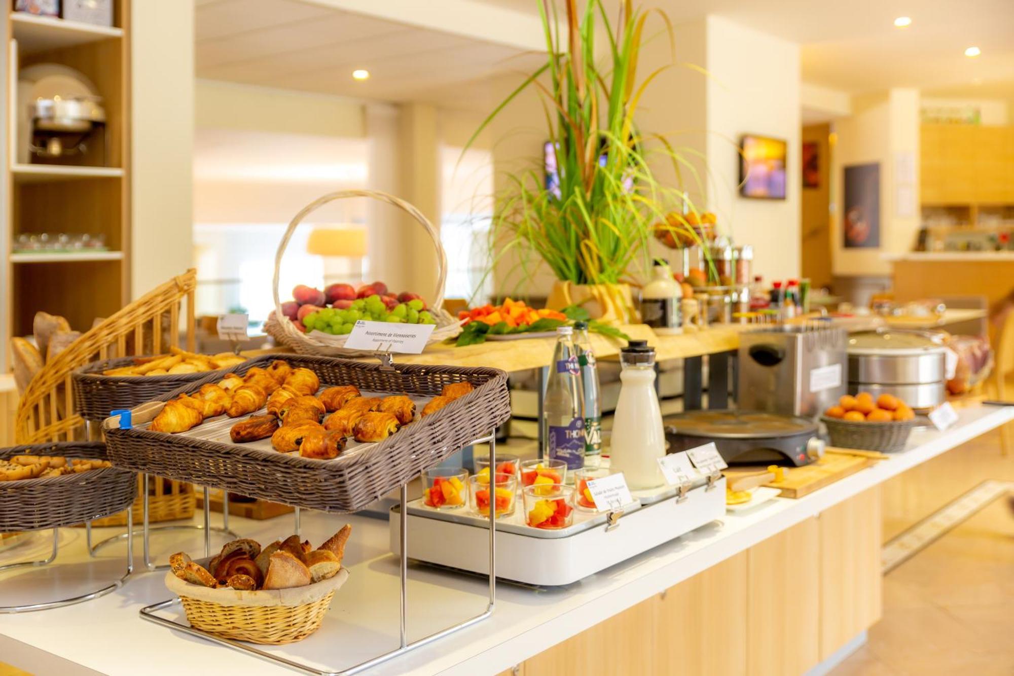 Best Western Sevan Parc Hotel Pertuis Ngoại thất bức ảnh
