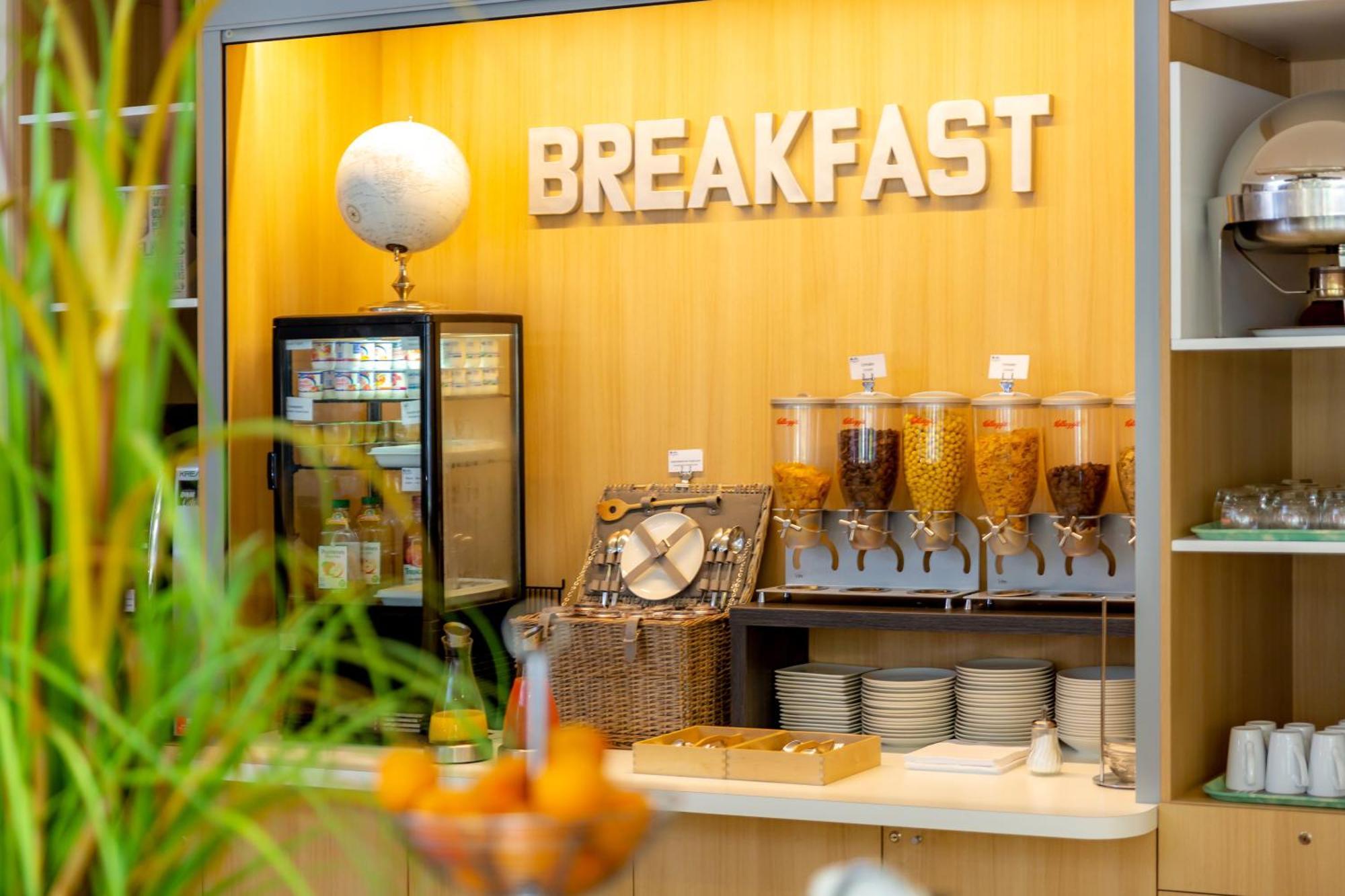 Best Western Sevan Parc Hotel Pertuis Ngoại thất bức ảnh