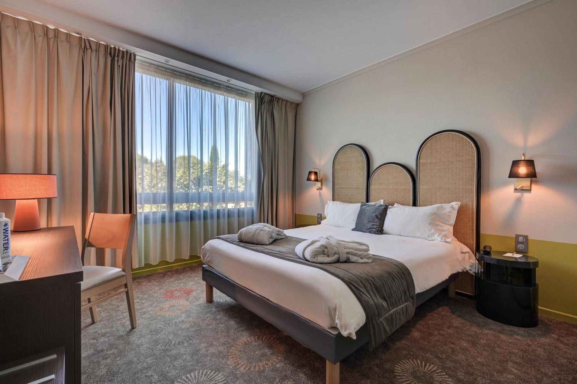 Best Western Sevan Parc Hotel Pertuis Ngoại thất bức ảnh